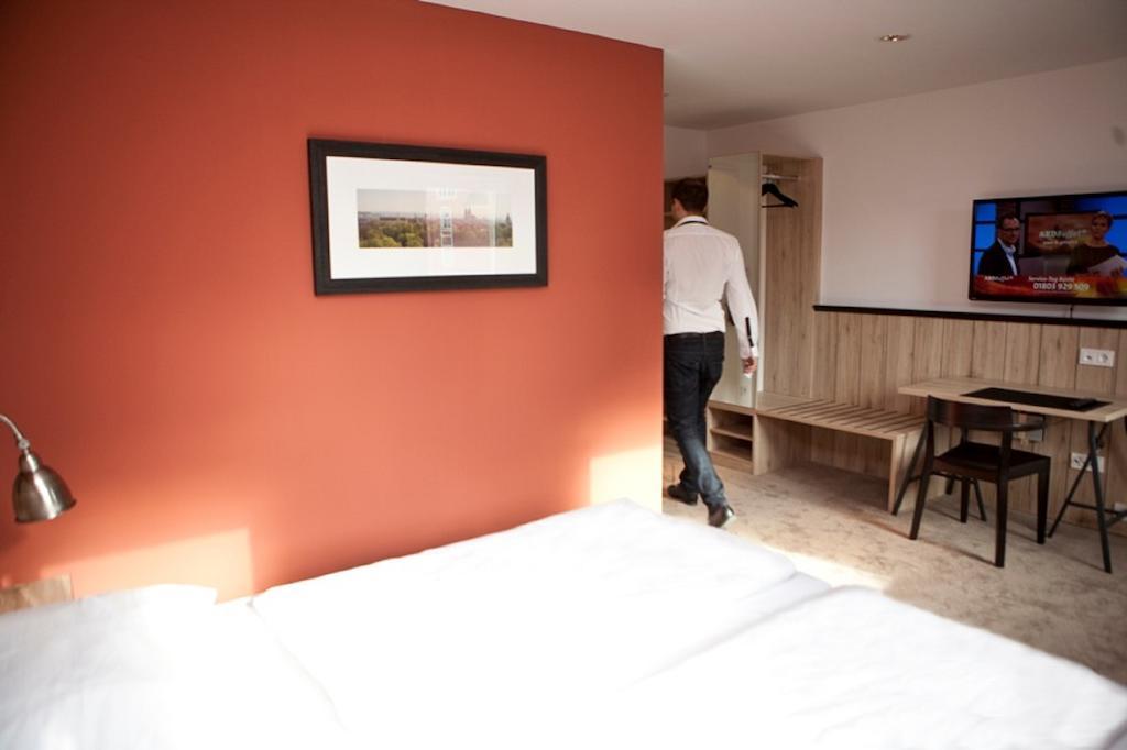 Dock1 Hotel Regensburg Szoba fotó