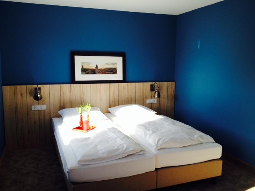 Dock1 Hotel Regensburg Szoba fotó